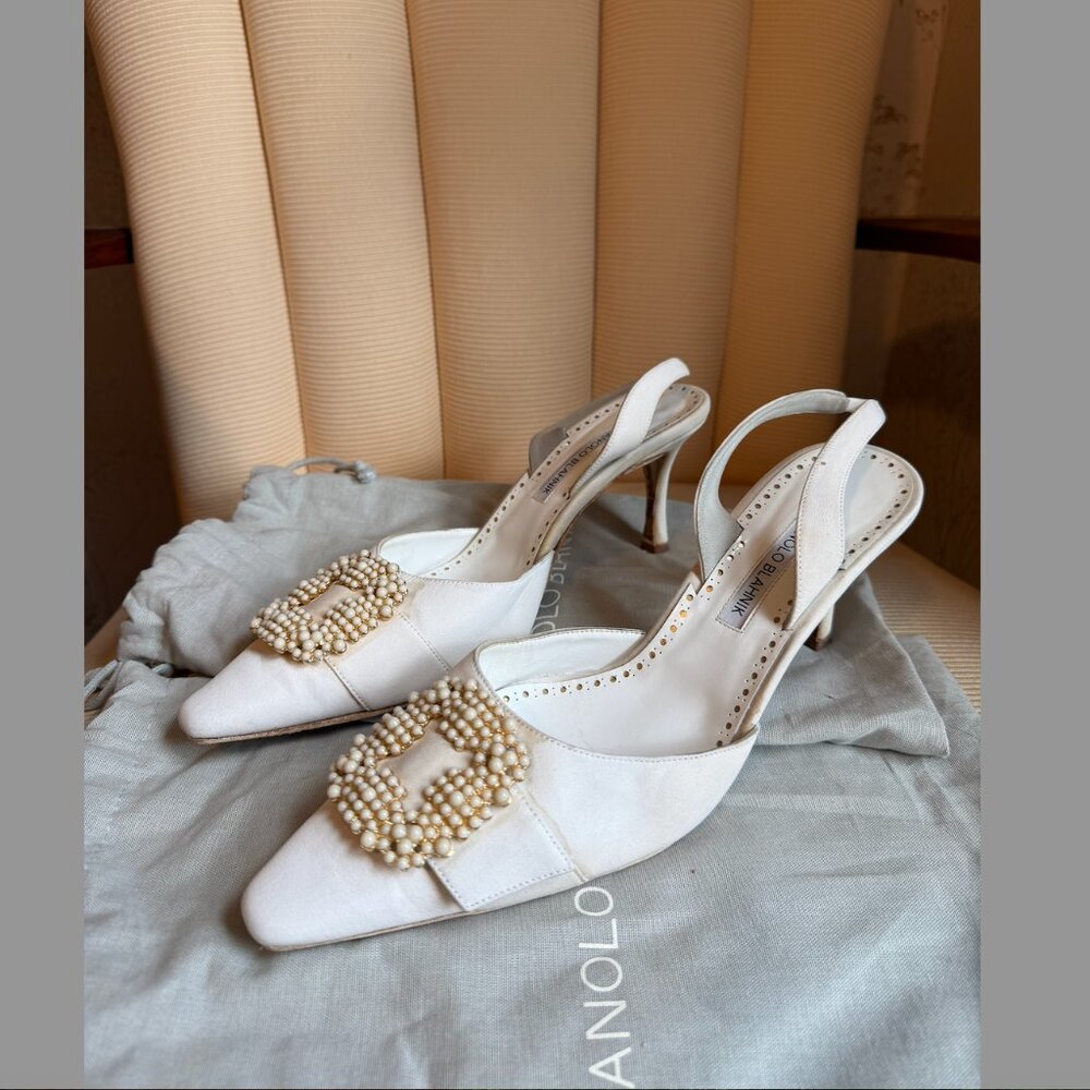 Manolo Blahnik White Pearl-Embellished Slingback Heels - Picture 13 of 15